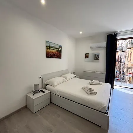Casa Marina La Terrazza Sul Mare 4* チェファル