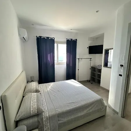 Alojamento de Acomodação e Pequeno-almoço Casa Marina La Terrazza Sul Mare