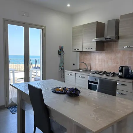 Casa Marina La Terrazza Sul Mare 4* 체팔루