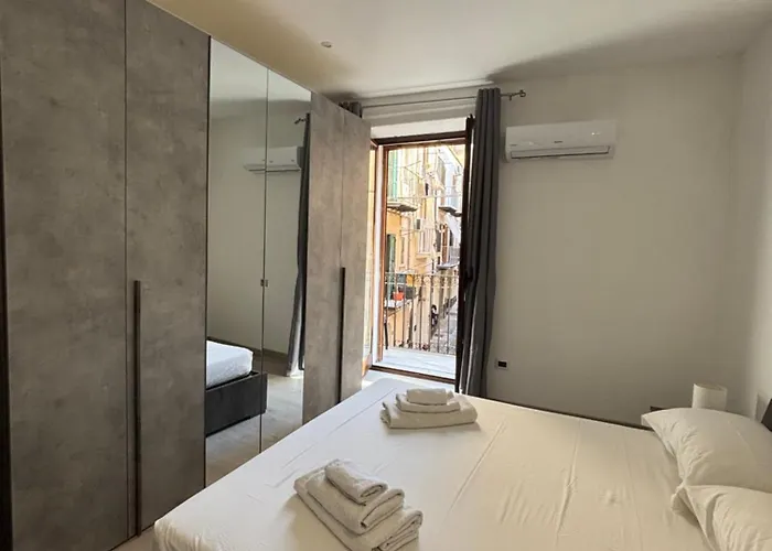 Casa Marina La Terrazza Sul Mare 住宿加早餐酒店 切法卢