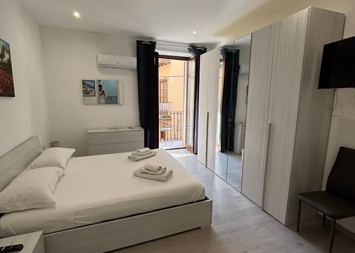 Casa Marina La Terrazza Sul Mare 住宿加早餐酒店 4*