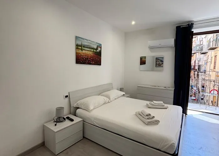 Casa Marina La Terrazza Sul Mare 4* 切法卢
